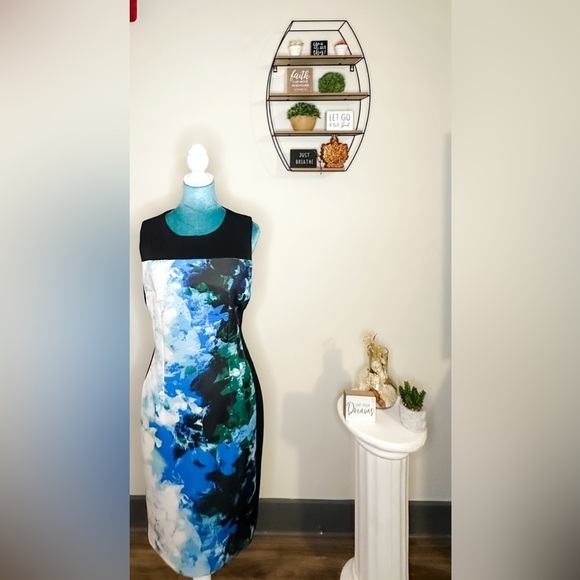 Stunning Tarhari Dress Size 6 – Vibrant Blue & Green Elegance for Any Occasion! - Picture 2 of 12